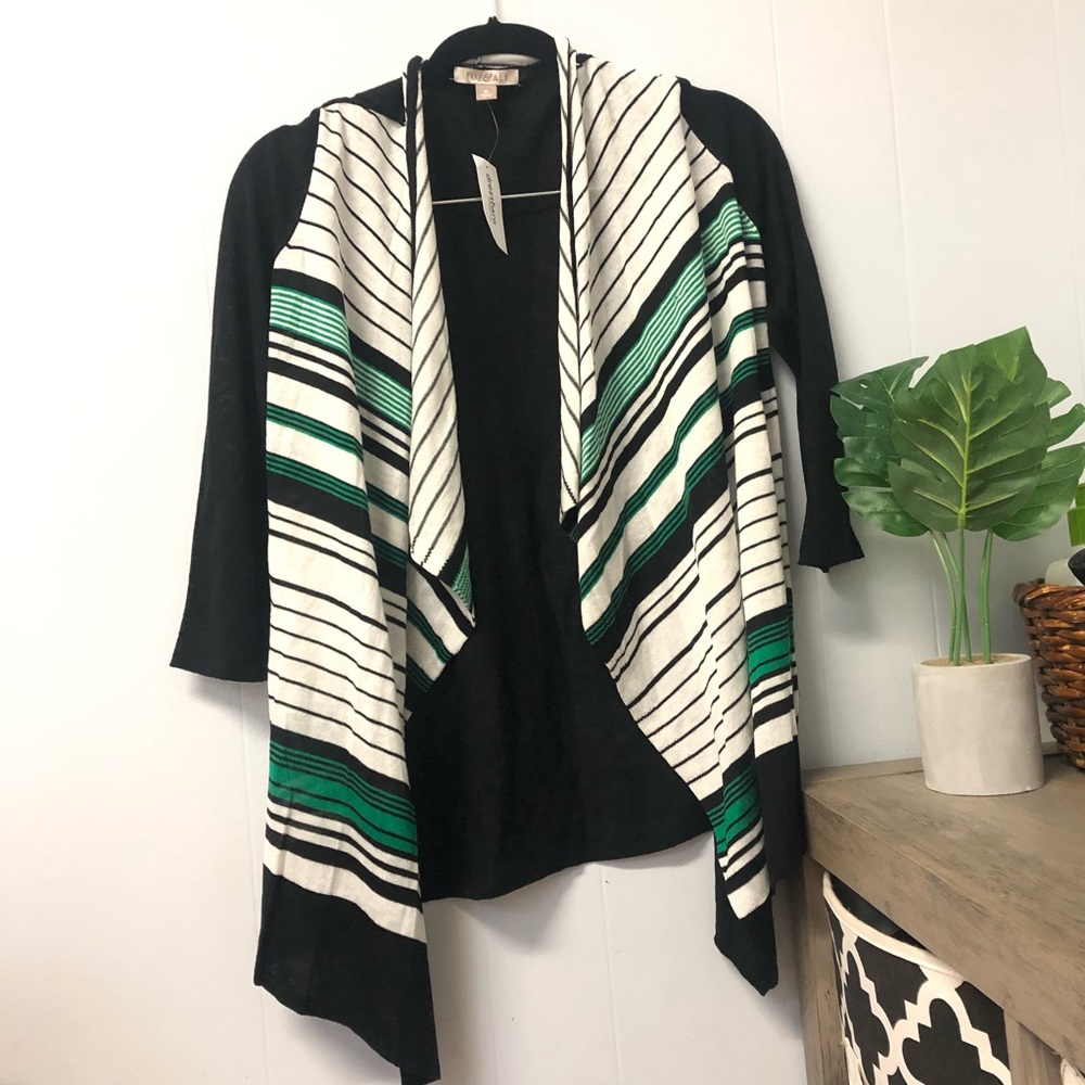 Dress barn ROZ & ALI flyaway Sweater cardigan Sz M